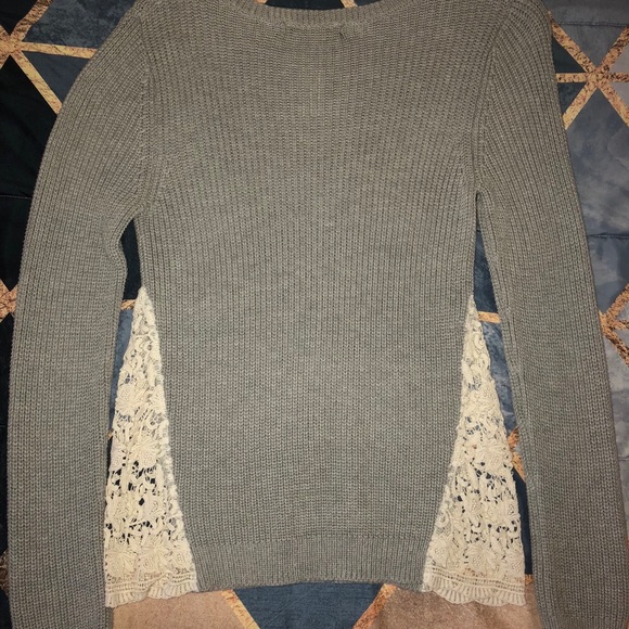 Sweater - Picture 2 of 3